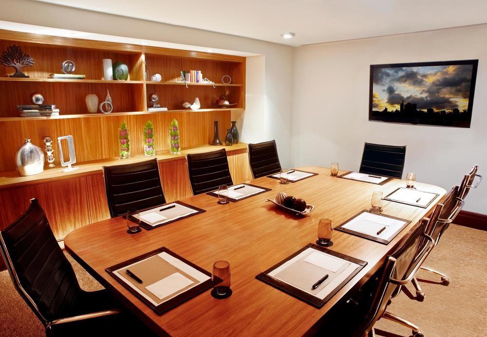 Renaissance Sao Paulo Hotel Eksteriør bilde A boardroom at a hotel