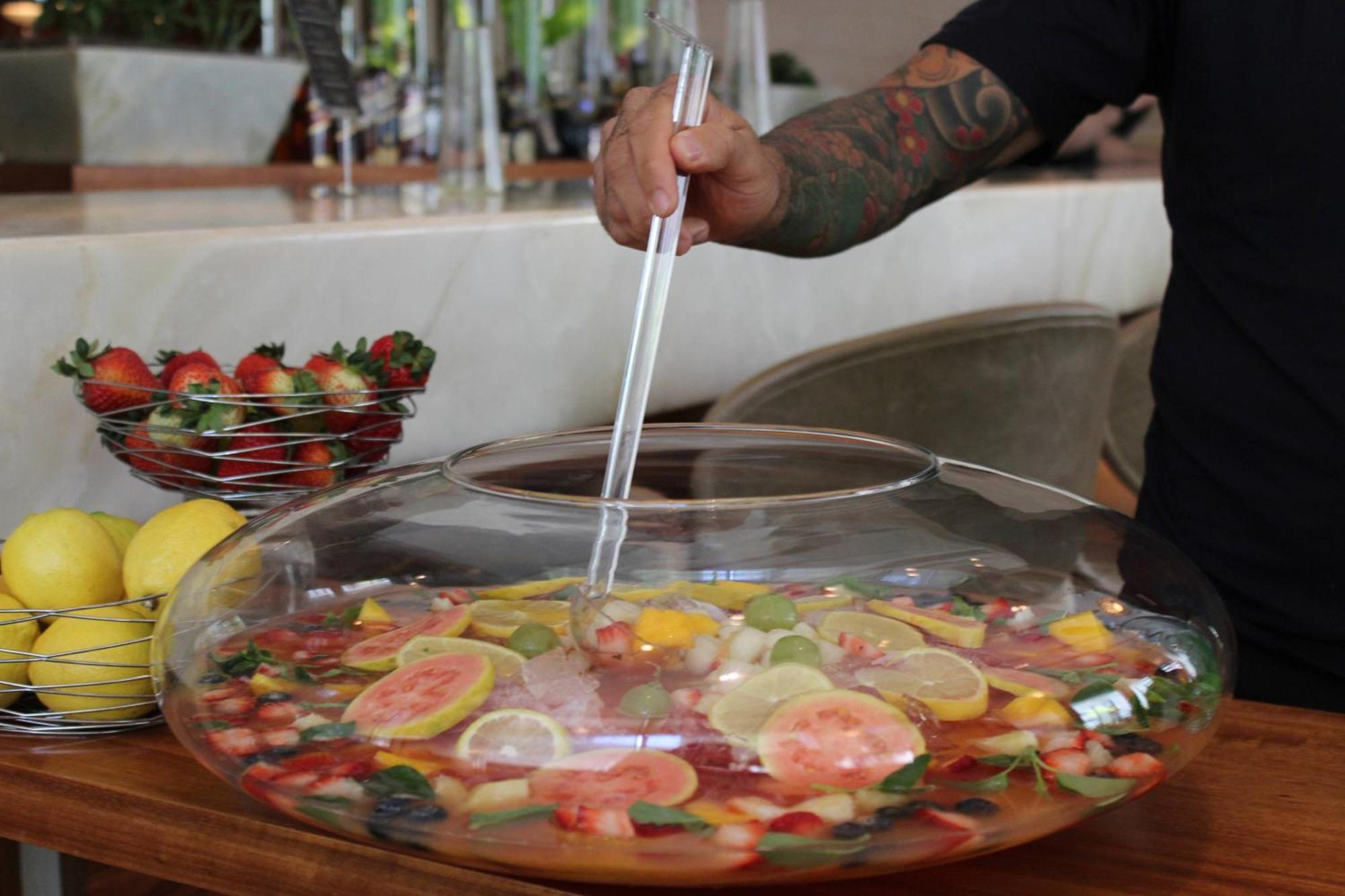 Renaissance Sao Paulo Hotel Eksteriør bilde A punch bowl