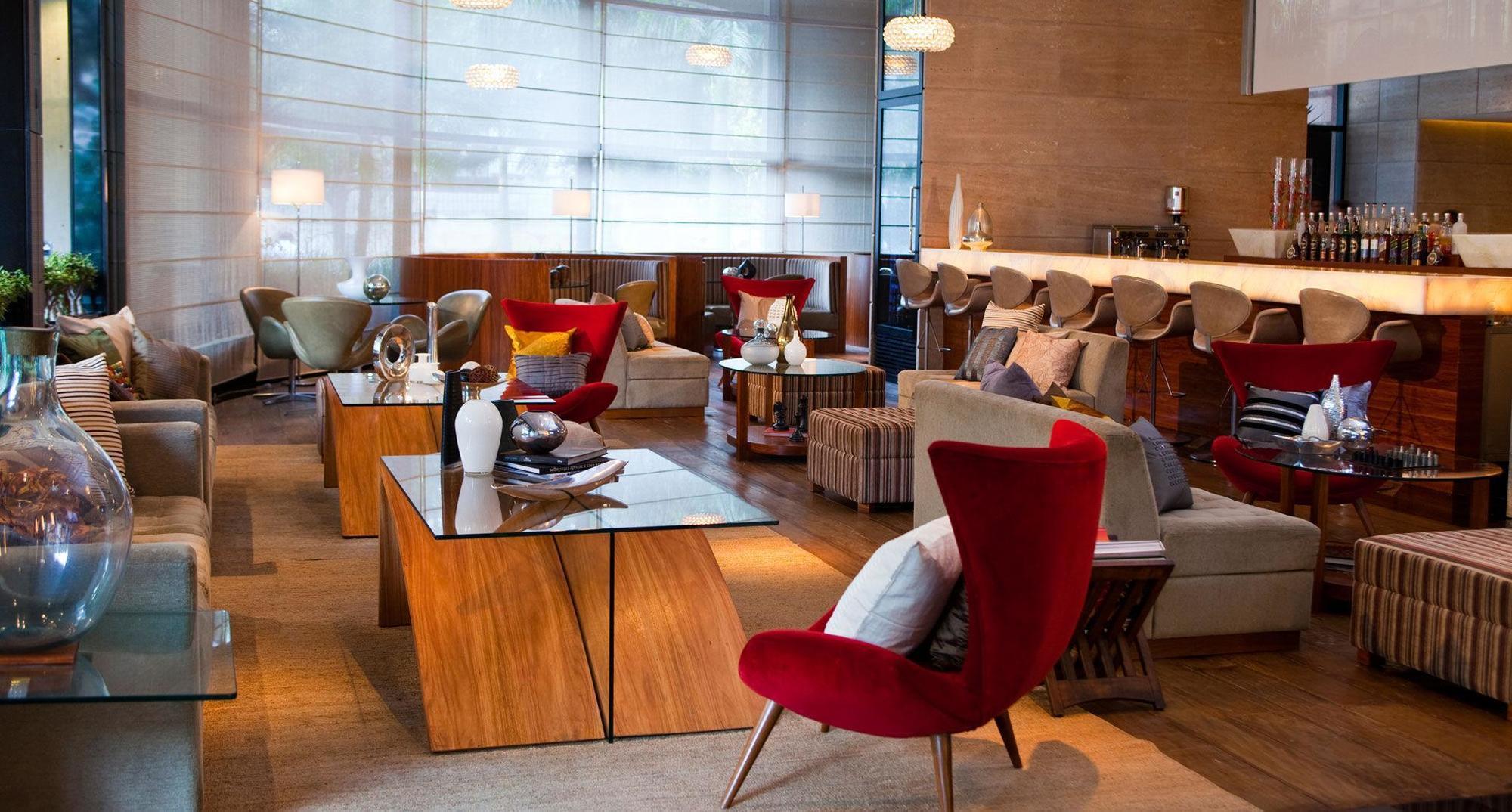Renaissance Sao Paulo Hotel Eksteriør bilde The lounge at the airport